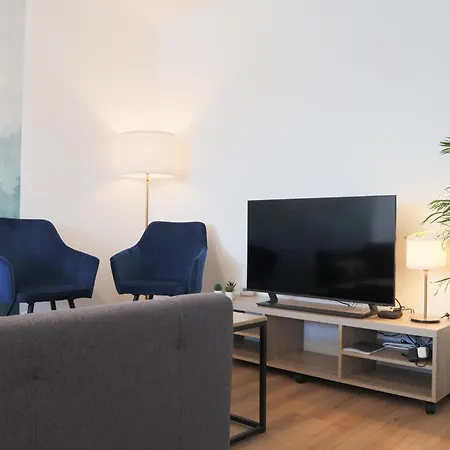 Le Spot, Proche Euroairport *